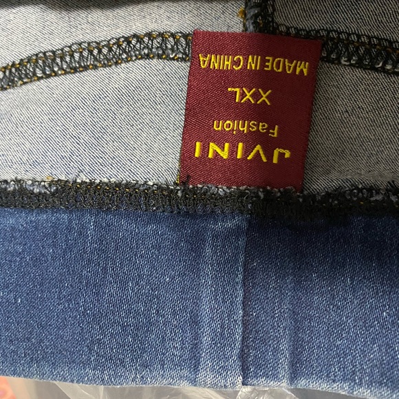 Women’s Jeans - Picture 2 of 5